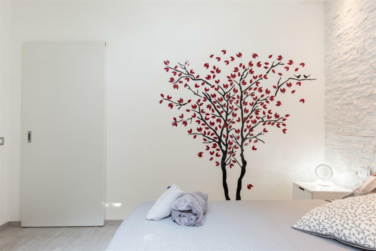 La Tana Del Lupo Stresa Apartamento Exterior foto